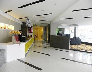 The Seven Hotel Yichang Eksteriør bilde