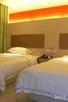 The Seven Hotel Yichang Eksteriør bilde